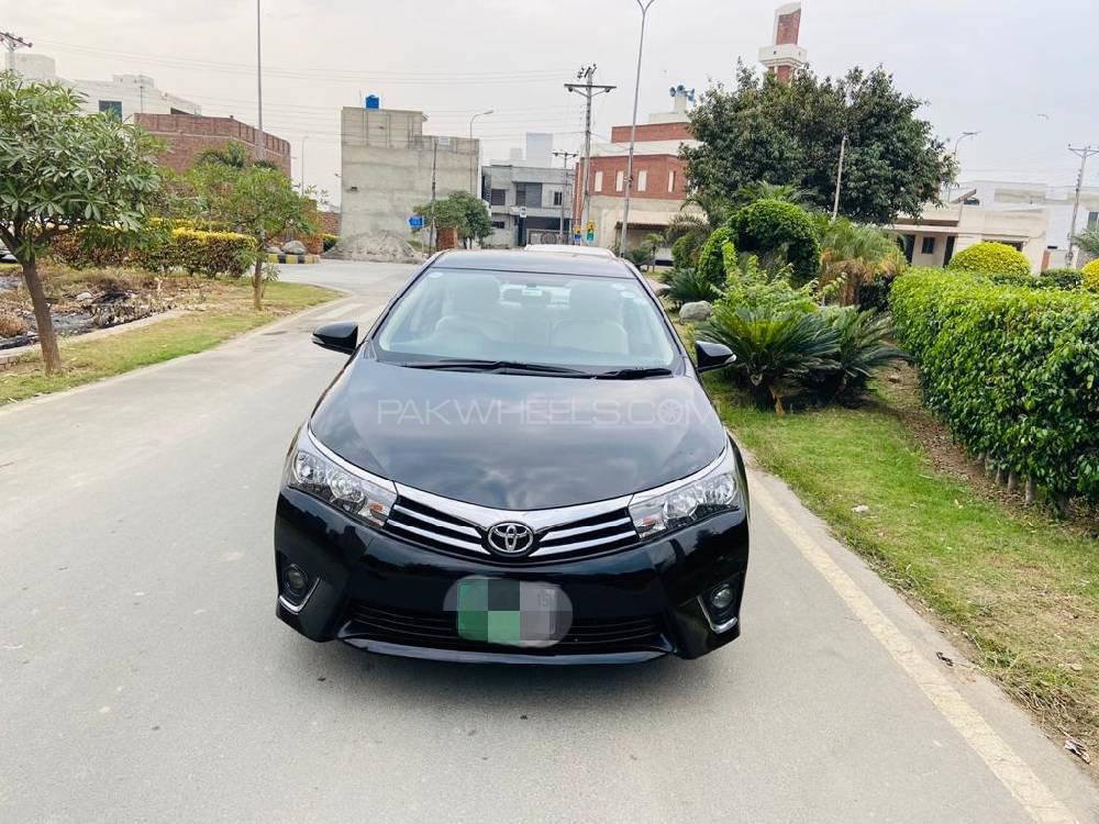 Toyota Corolla 2015 for Sale in Faisalabad Image-1