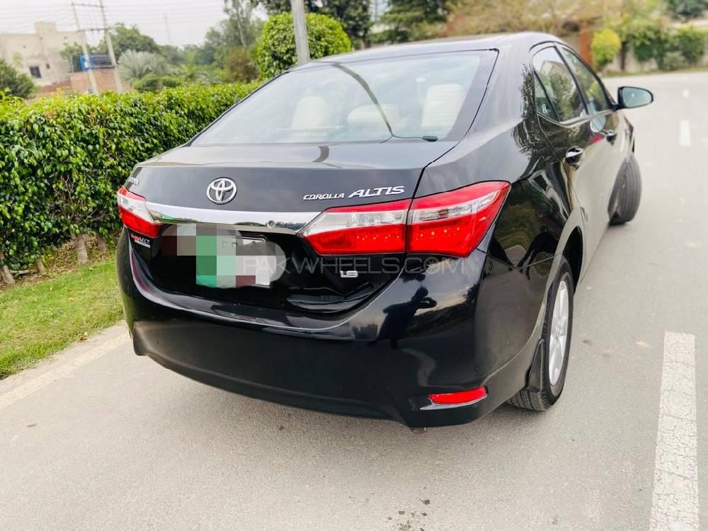 Toyota Corolla 2015 for Sale in Faisalabad Toyota Corolla 2015 for Sale in Faisalabad Image-9