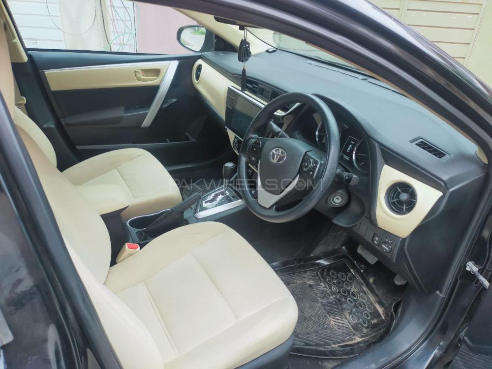 Toyota Corolla 2017 for Sale in Multan Image-1