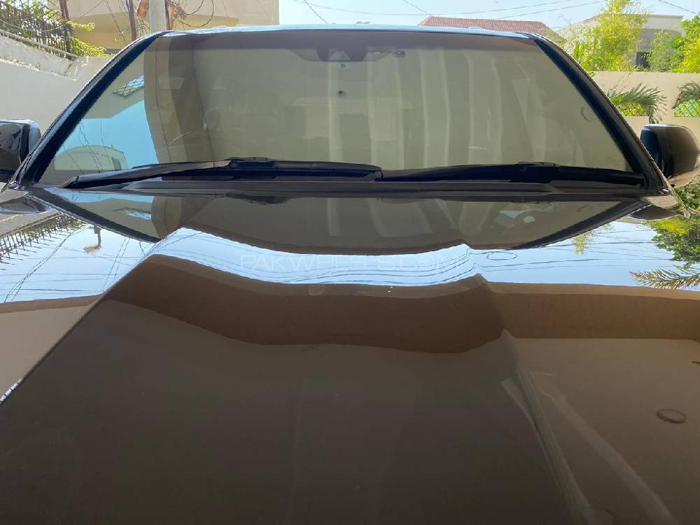 Toyota Land Cruiser 2015 for Sale in Karachi Toyota Land Cruiser 2015 for Sale in Karachi Image-12