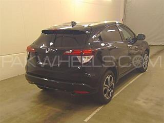 Honda Vezel 2015 for Sale in Lahore Honda Vezel 2015 for Sale in Lahore Image-5