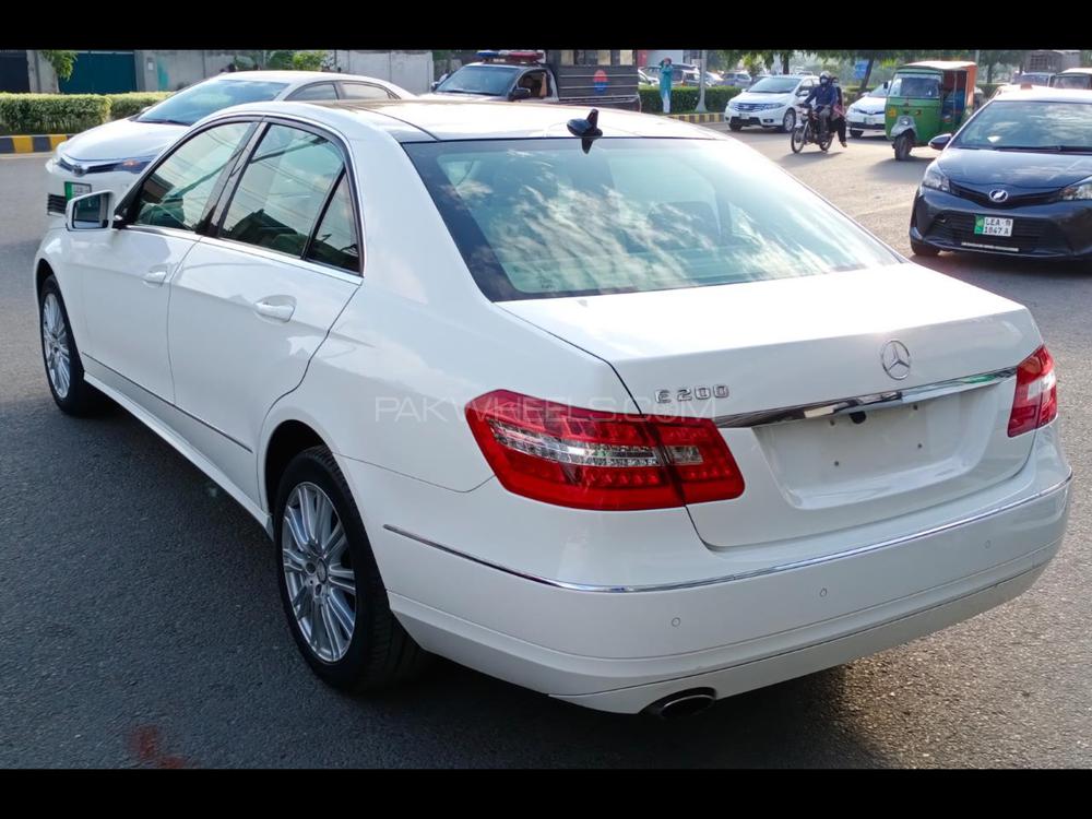 مرسڈیز بینز ای کلاس 2012 for Sale in لاہور مرسڈیز بینز ای کلاس 2012 for Sale in لاہور Image-3
