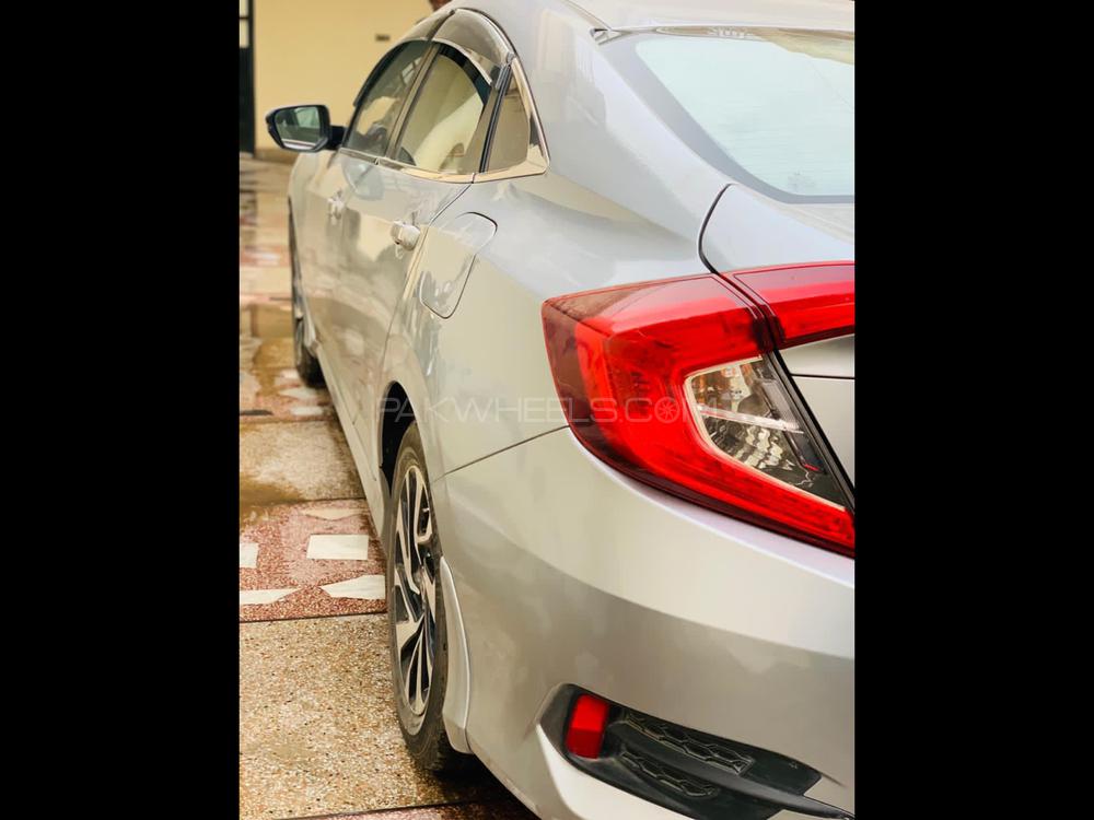 Honda Civic 2017 for Sale in Multan Honda Civic 2017 for Sale in Multan Image-15