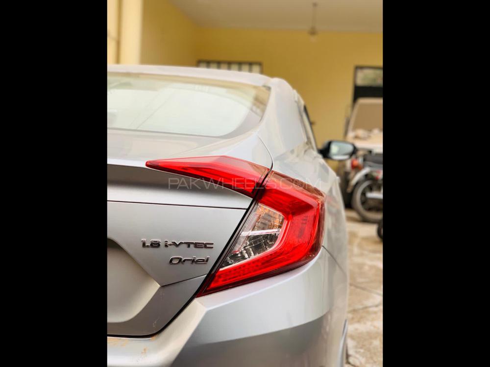 Honda Civic 2017 for Sale in Multan Honda Civic 2017 for Sale in Multan Image-17