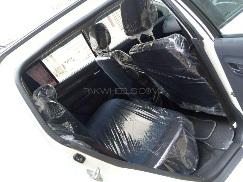 سوزوکی سوئفٹ 2017 for Sale in کراچی سوزوکی سوئفٹ 2017 for Sale in کراچی Image-17