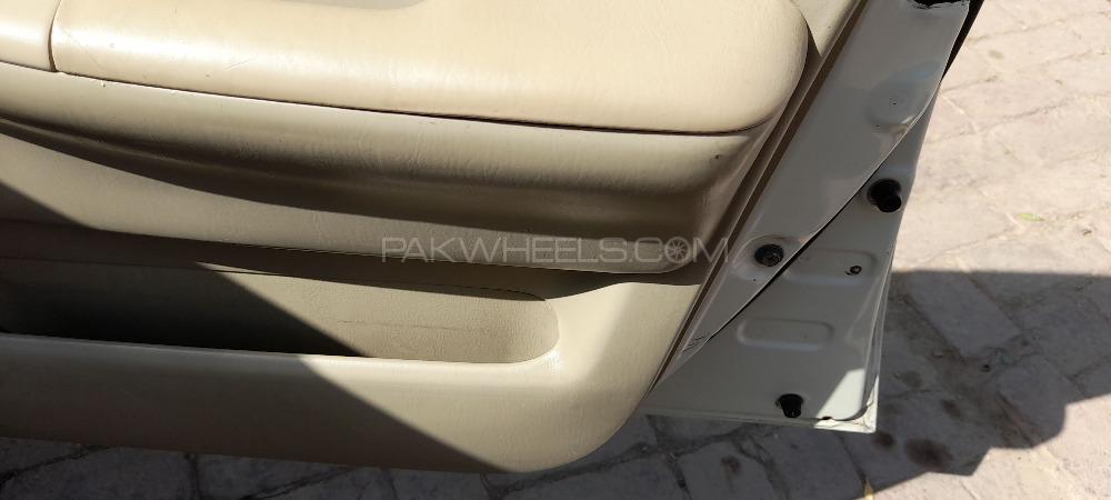 Toyota Corolla 2005 for Sale in Gujrat Toyota Corolla 2005 for Sale in Gujrat Image-5