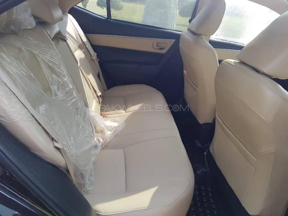 Toyota Corolla 2018 for Sale in Lahore Toyota Corolla 2018 for Sale in Lahore Image-8