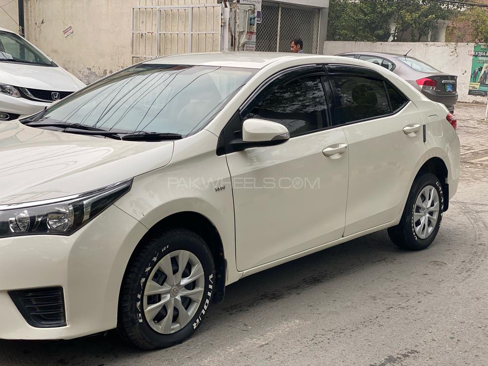 Toyota Corolla 2015 for Sale in Lahore Toyota Corolla 2015 for Sale in Lahore Image-2