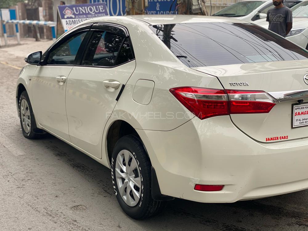 Toyota Corolla 2015 for Sale in Lahore Toyota Corolla 2015 for Sale in Lahore Image-3