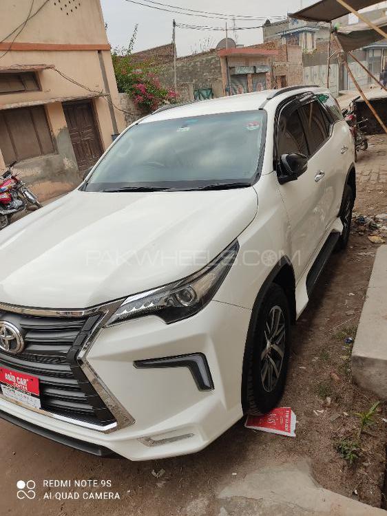 Toyota Fortuner 2018 for Sale in Attock Toyota Fortuner 2018 for Sale in Attock Image-3