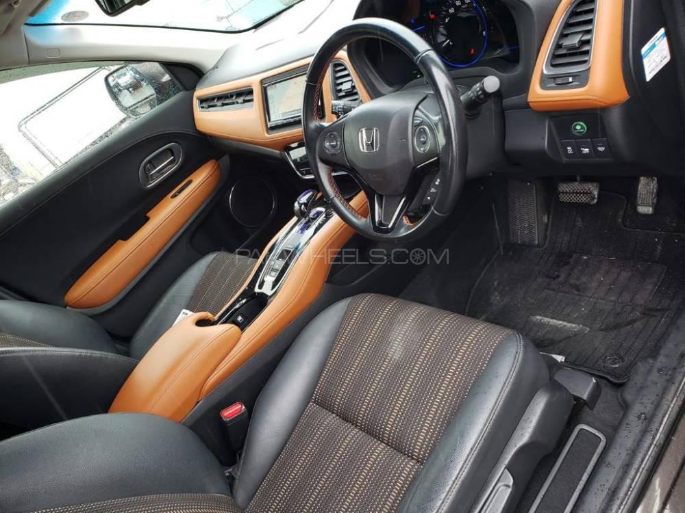 Honda Vezel 2015 for Sale in Lahore Honda Vezel 2015 for Sale in Lahore Image-7