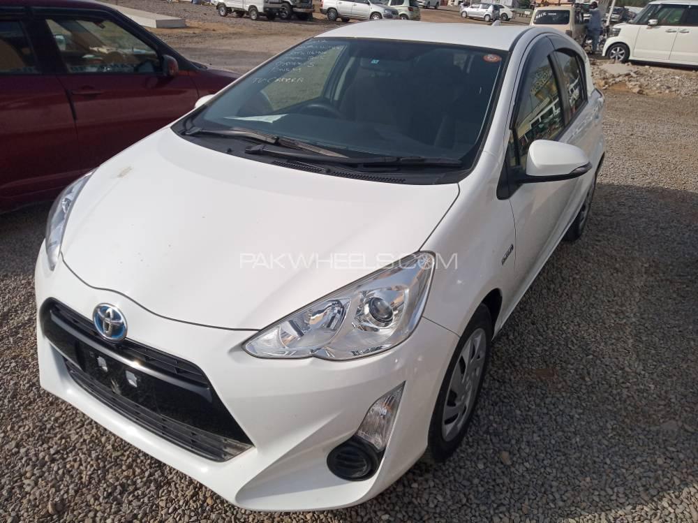 Toyota Aqua 2015 for Sale in Karachi Image-1