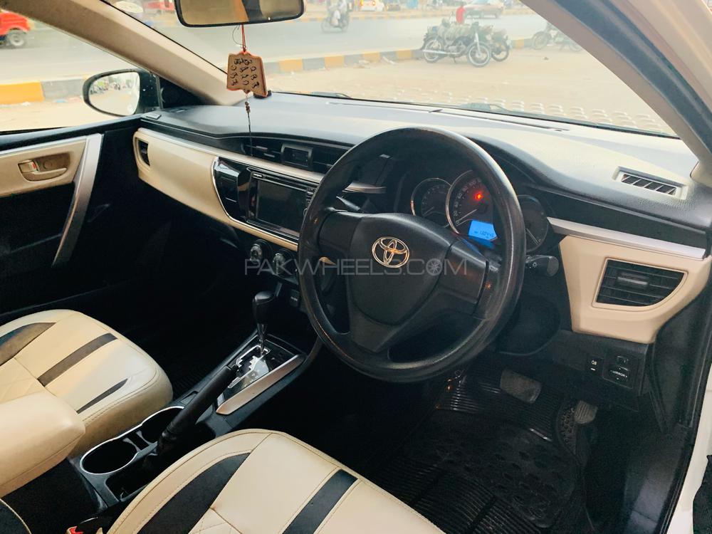 Toyota Corolla 2017 for Sale in Karachi Toyota Corolla 2017 for Sale in Karachi Image-4