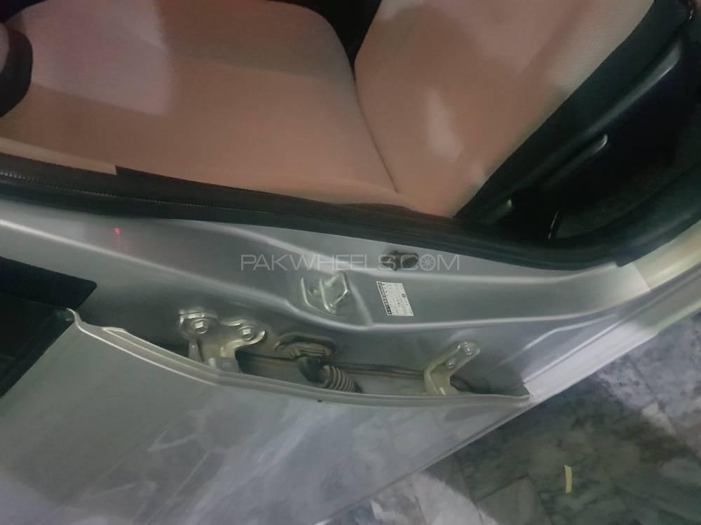 ٹویوٹا ویٹز 2011 for Sale in گجرات ٹویوٹا ویٹز 2011 for Sale in گجرات Image-8