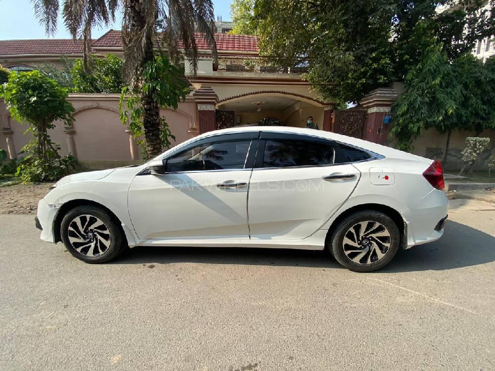 Honda Civic 2018 for Sale in Lahore Honda Civic 2018 for Sale in Lahore Image-7