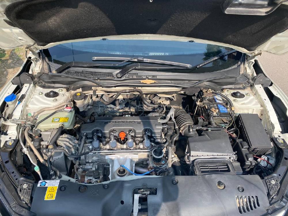 Honda Civic 2018 for Sale in Lahore Honda Civic 2018 for Sale in Lahore Image-4