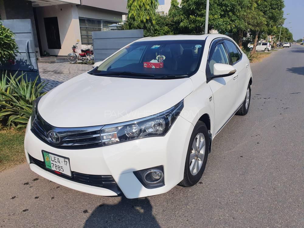 Toyota Corolla 2017 for Sale in Lahore Image-1
