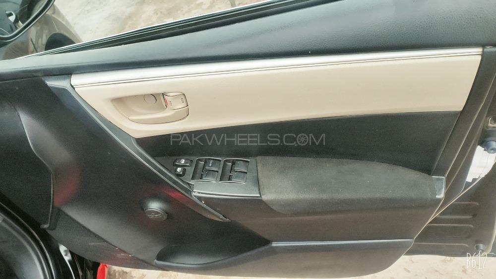 Toyota Corolla 2014 for Sale in Lahore Toyota Corolla 2014 for Sale in Lahore Image-5