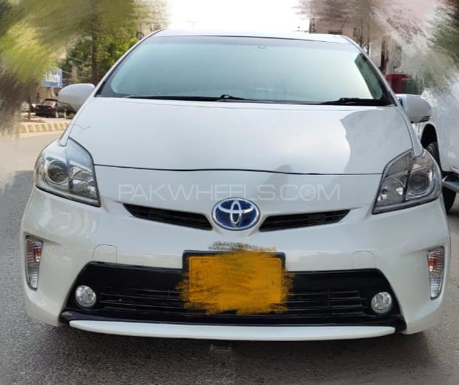 Toyota Prius 2014 for Sale in Karachi Image-1
