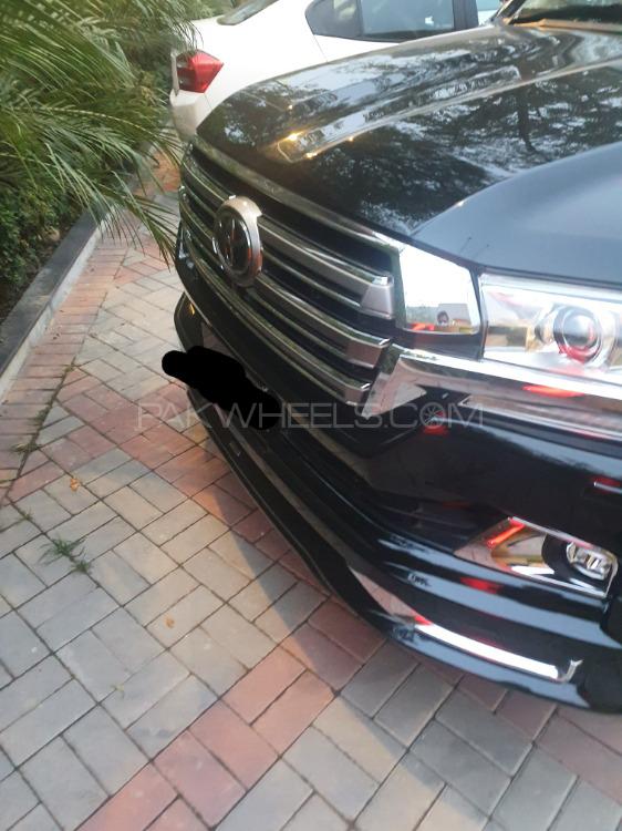 Toyota Land Cruiser 2016 for Sale in Lahore Toyota Land Cruiser 2016 for Sale in Lahore Image-3