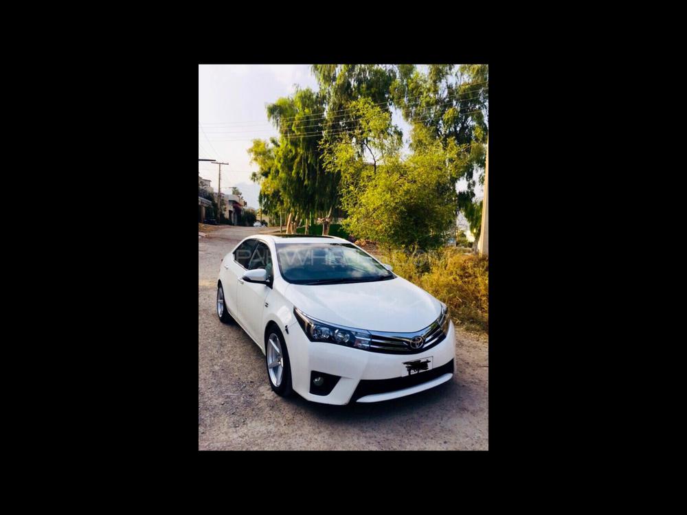 Toyota Corolla 2015 for Sale in Kohat Image-1