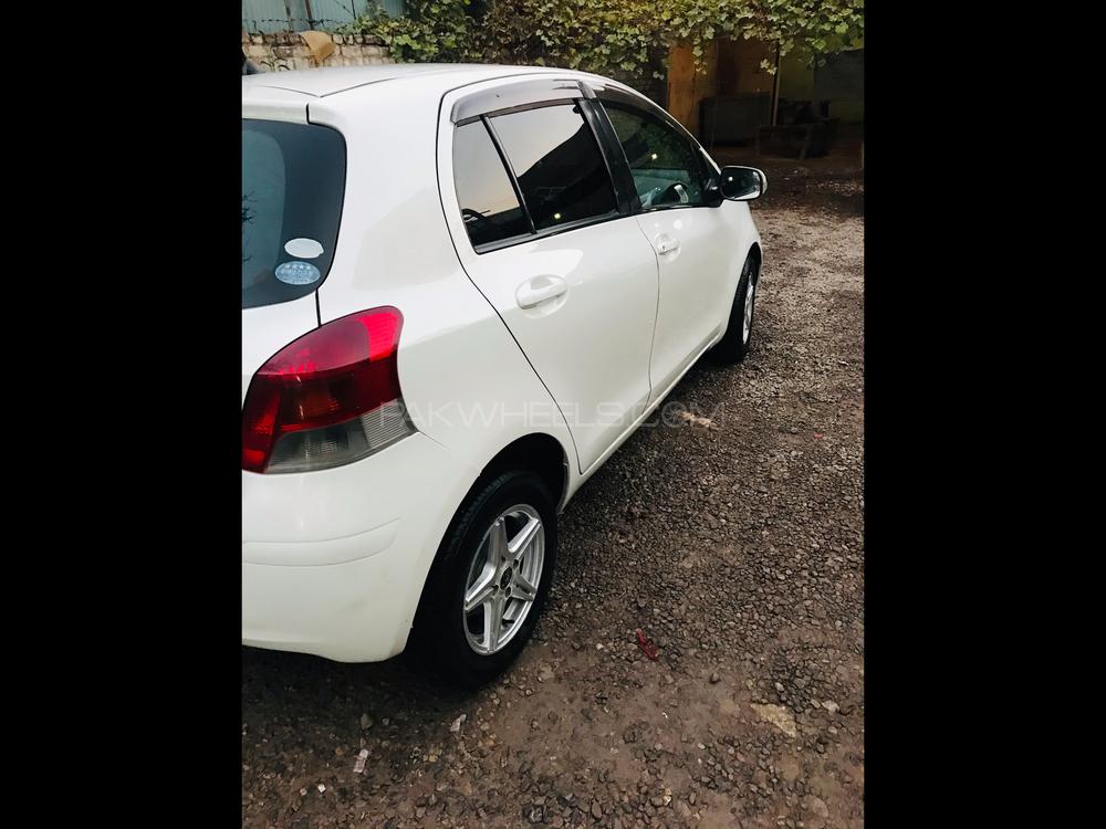 Toyota Vitz 2010 for Sale in Peshawar Toyota Vitz 2010 for Sale in Peshawar Image-4