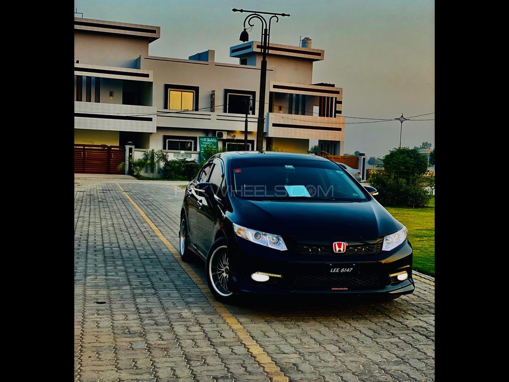 Honda Civic 2013 for Sale in Faisalabad Honda Civic 2013 for Sale in Faisalabad Image-3