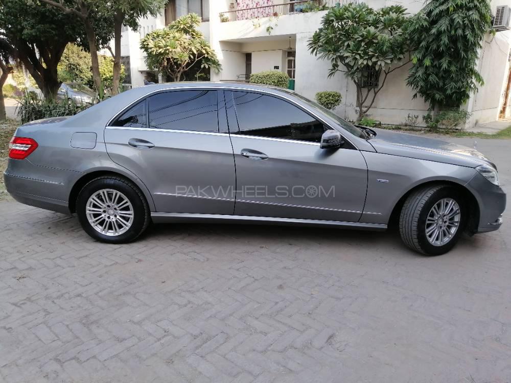 مرسڈیز بینز ای کلاس 2012 for Sale in لاہور مرسڈیز بینز ای کلاس 2012 for Sale in لاہور Image-2