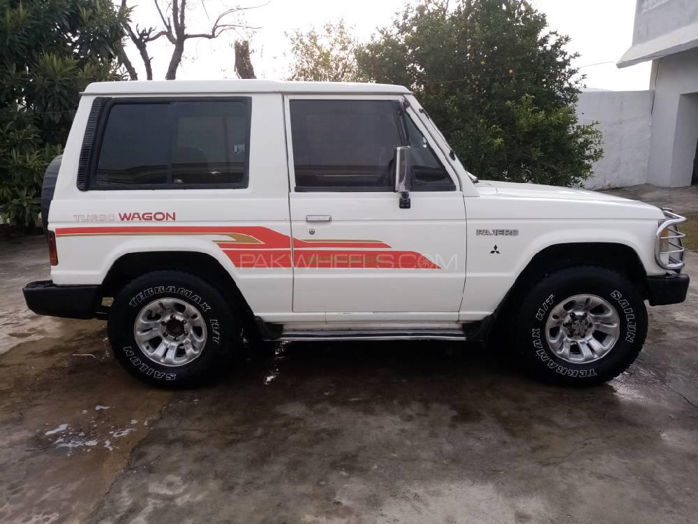 Mitsubishi Pajero 1990 for Sale in Attock Image-1