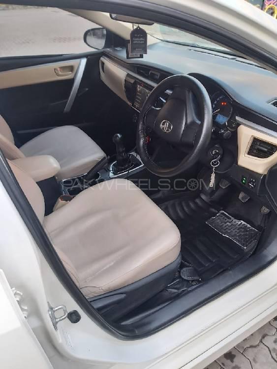 Toyota Corolla 2015 for Sale in Rawalpindi Toyota Corolla 2015 for Sale in Rawalpindi Image-12