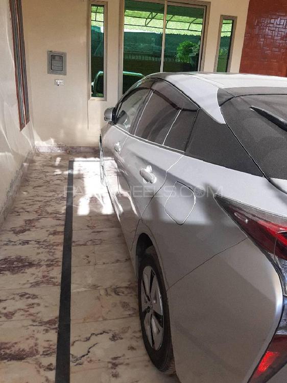Toyota Prius 2016 for Sale in Sargodha Toyota Prius 2016 for Sale in Sargodha Image-6