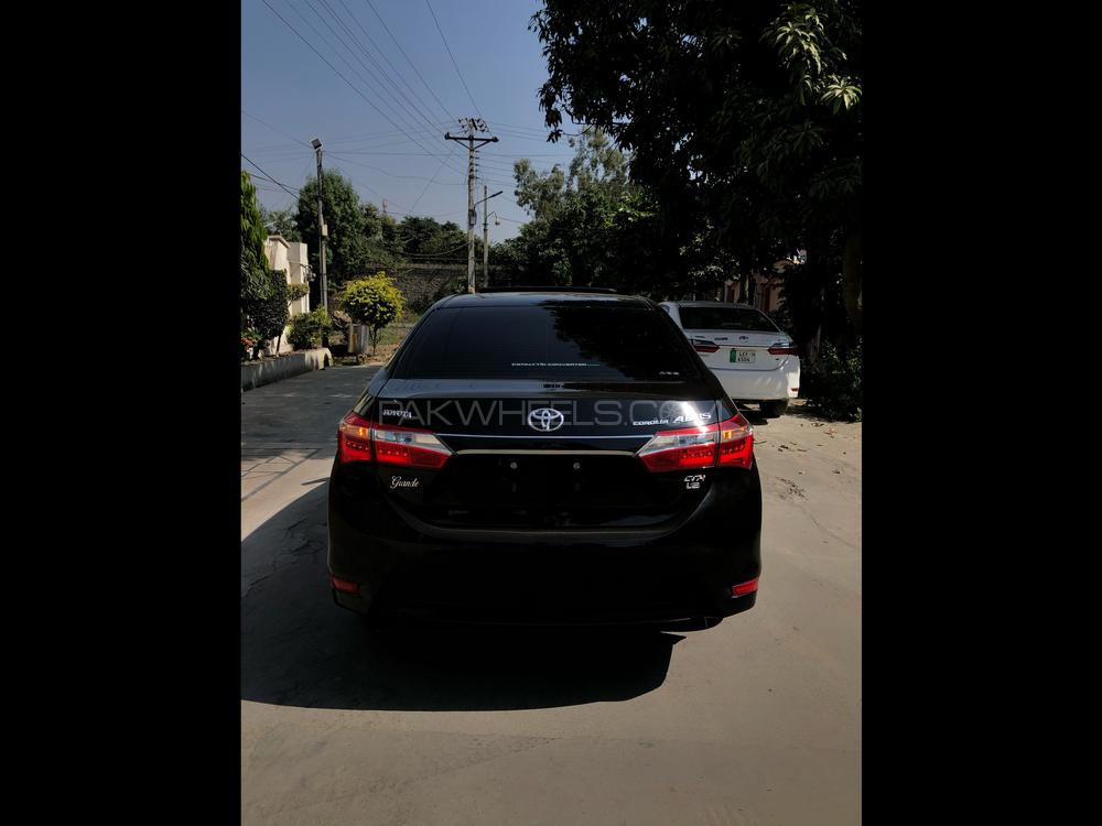 Toyota Corolla 2017 for Sale in Gujranwala Toyota Corolla 2017 for Sale in Gujranwala Image-3
