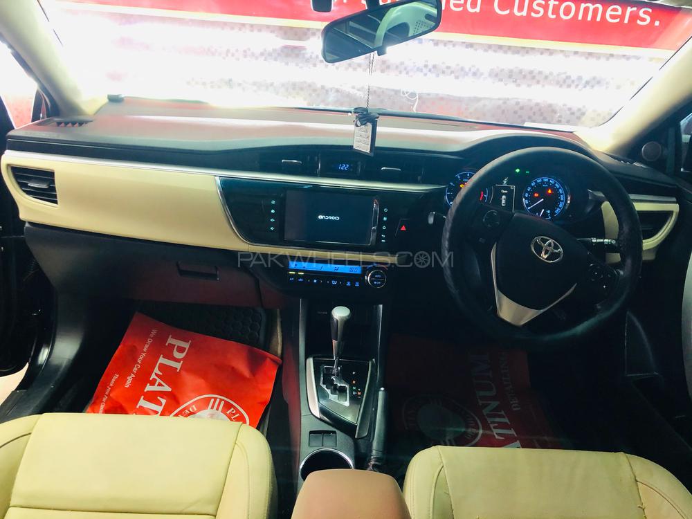 Toyota Corolla 2017 for Sale in Gujranwala Toyota Corolla 2017 for Sale in Gujranwala Image-10