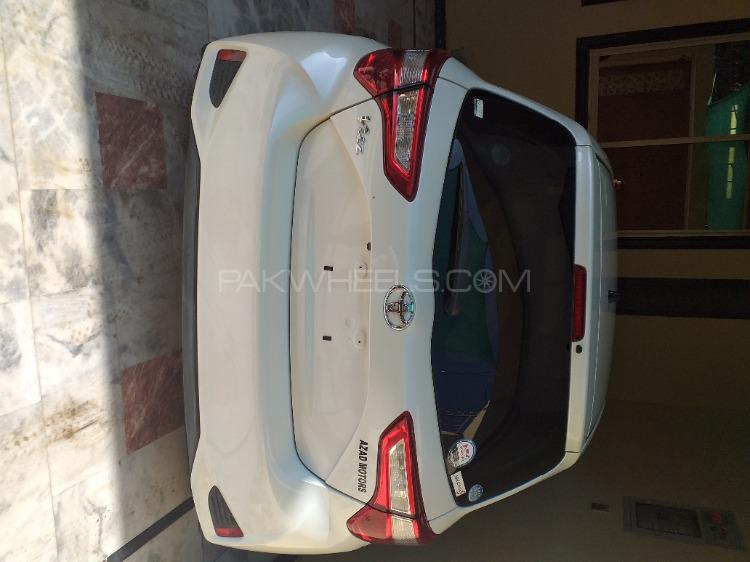 Toyota Vitz 2017 for Sale in Peshawar Toyota Vitz 2017 for Sale in Peshawar Image-2