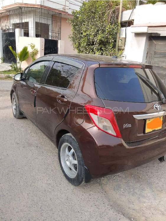 Toyota Vitz 2011 for Sale in Karachi Image-1
