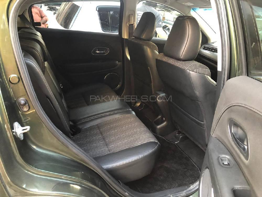 Honda Vezel 2013 for Sale in Karachi Honda Vezel 2013 for Sale in Karachi Image-7