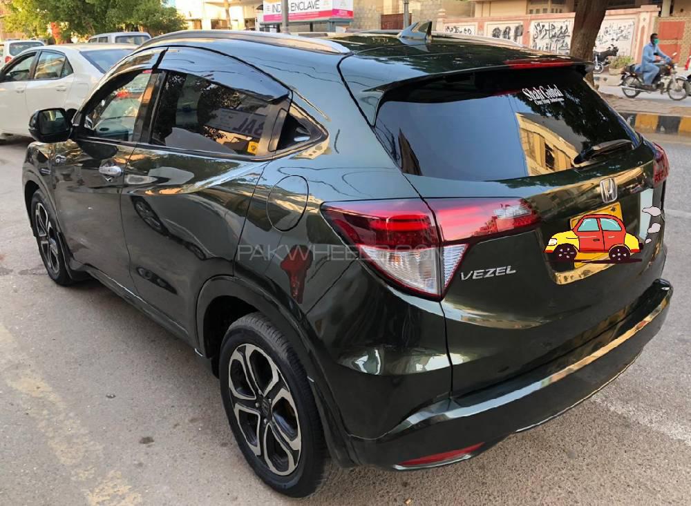 Honda Vezel 2013 for Sale in Karachi Honda Vezel 2013 for Sale in Karachi Image-2