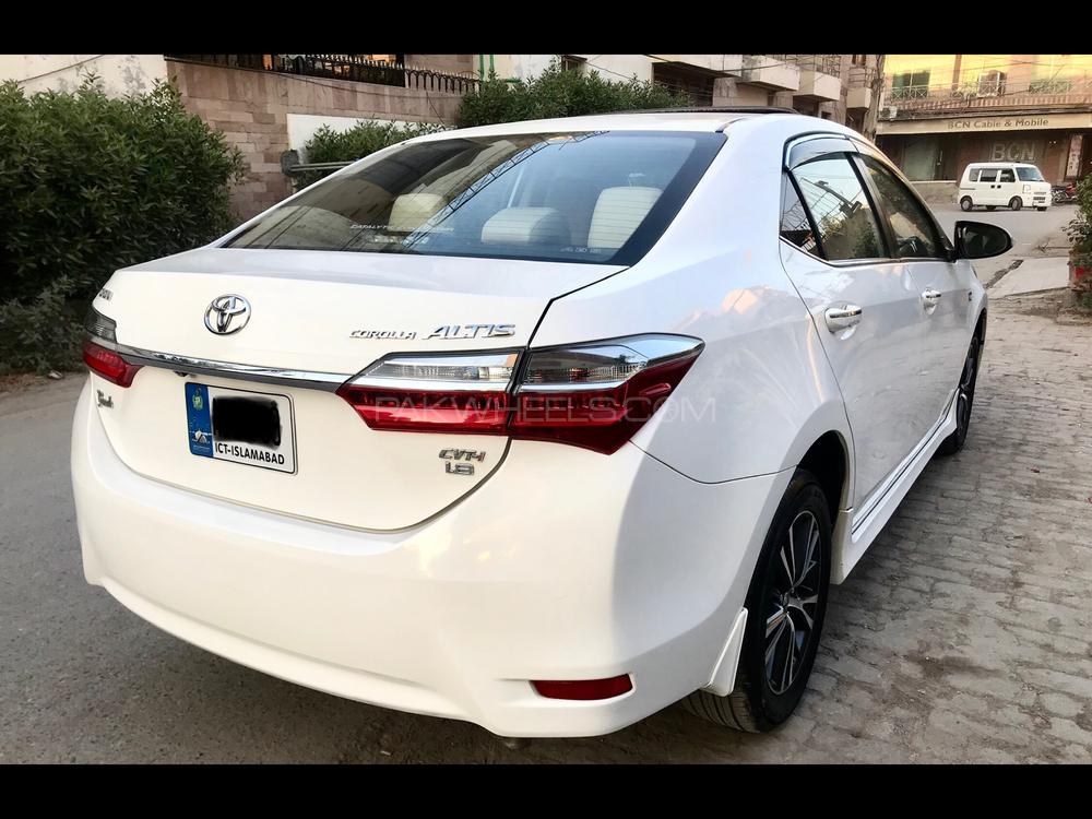 Toyota Corolla 2017 for Sale in Faisalabad Toyota Corolla 2017 for Sale in Faisalabad Image-5