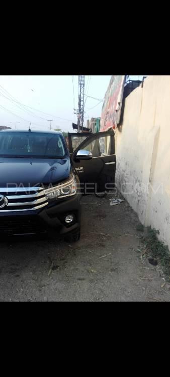 Toyota Hilux 2020 for Sale in Lahore Toyota Hilux 2020 for Sale in Lahore Image-2