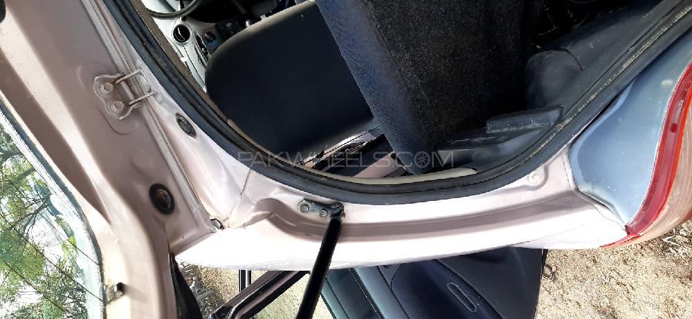 Toyota Vitz 2001 for Sale in Swabi Toyota Vitz 2001 for Sale in Swabi Image-13