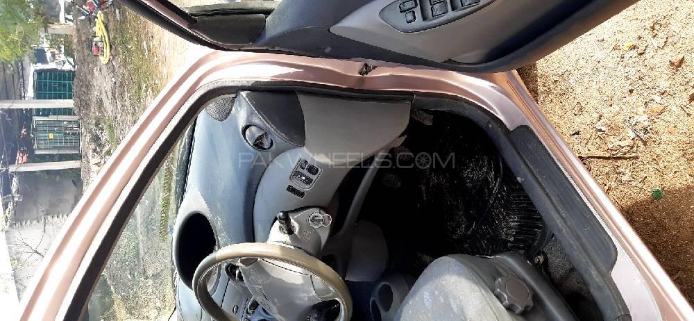 Toyota Vitz 2001 for Sale in Swabi Toyota Vitz 2001 for Sale in Swabi Image-17