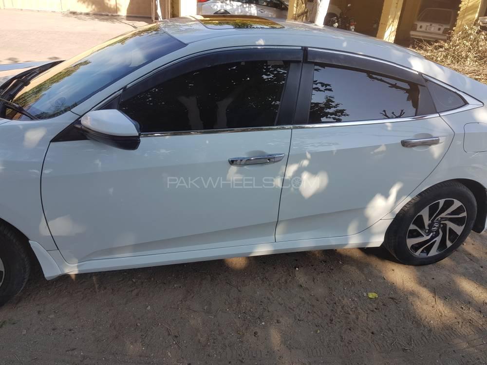 Honda Civic 2018 for Sale in Jhelum Honda Civic 2018 for Sale in Jhelum Image-4