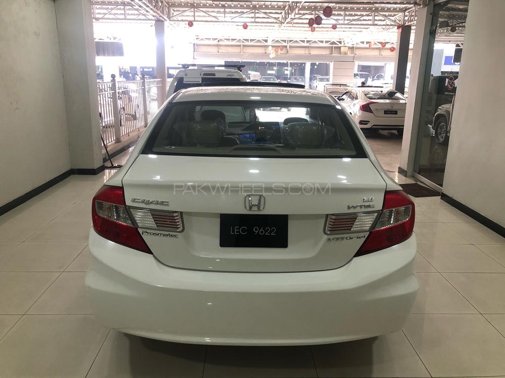Honda Civic 2015 for Sale in Peshawar Honda Civic 2015 for Sale in Peshawar Image-4