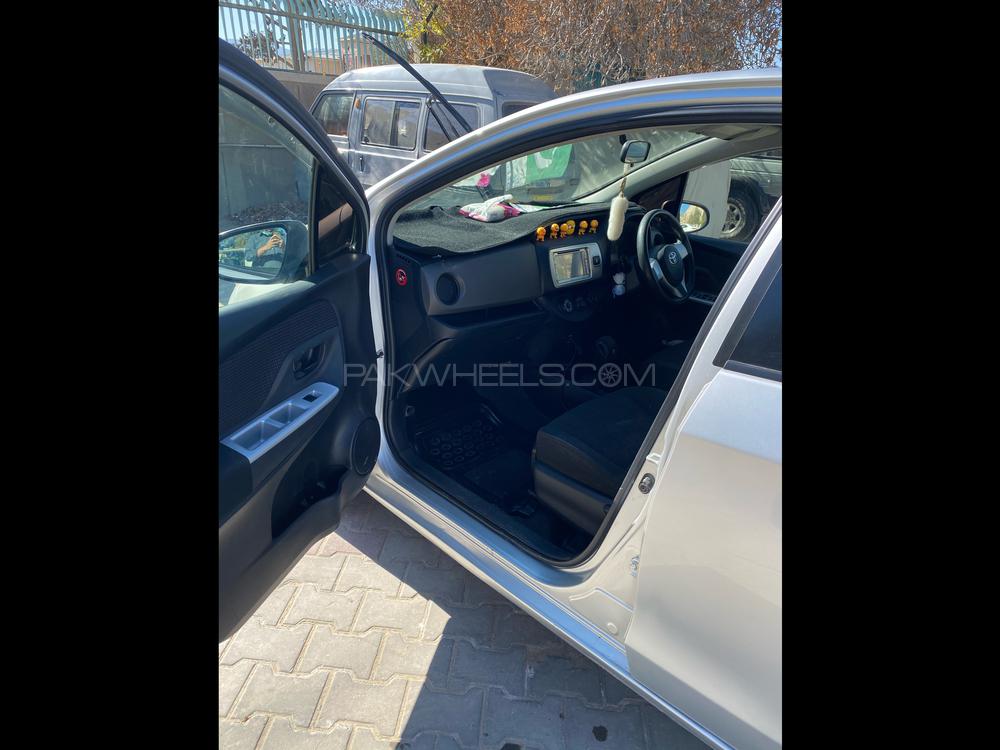 Toyota Vitz 2014 for Sale in Quetta Toyota Vitz 2014 for Sale in Quetta Image-7