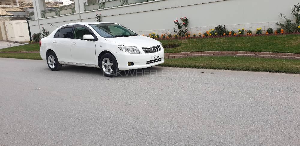 Toyota Corolla Axio 2007 for Sale in Peshawar Image-1