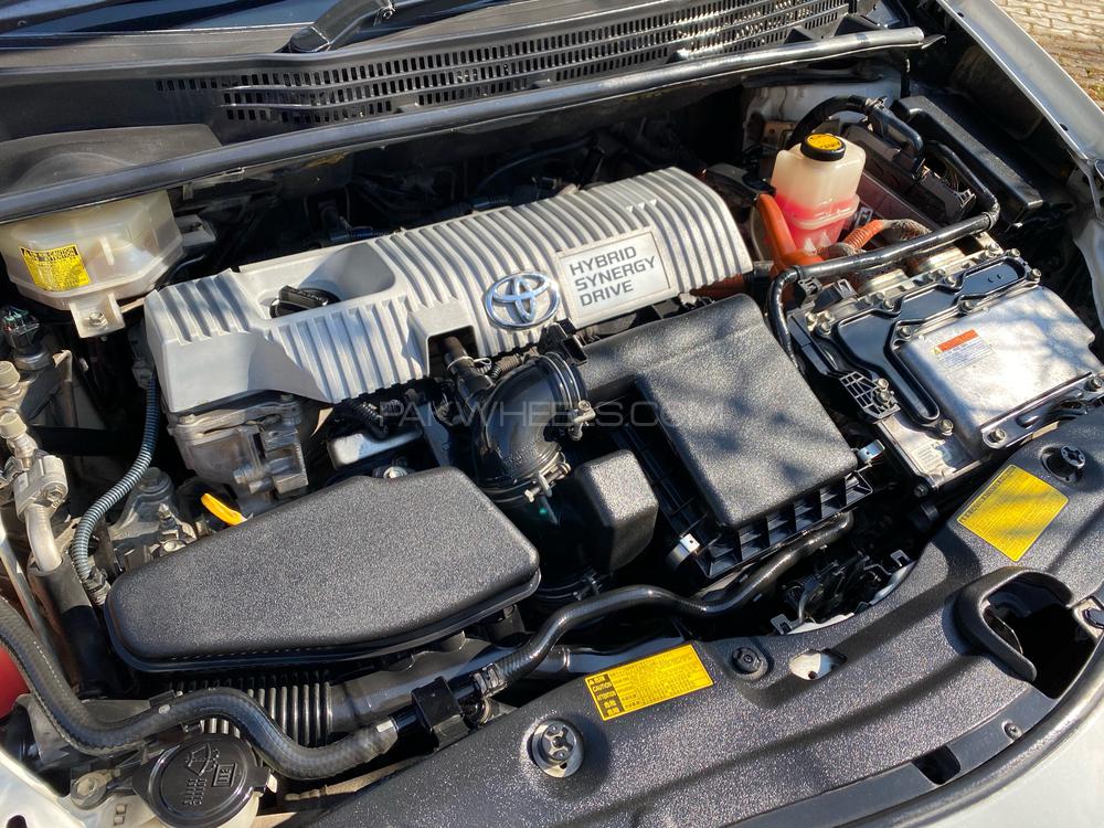 Toyota Prius 2011 for Sale in Gujranwala Toyota Prius 2011 for Sale in Gujranwala Image-4