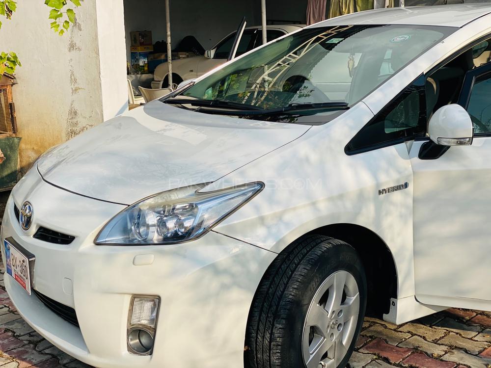 Toyota Prius 2011 for Sale in Gujranwala Toyota Prius 2011 for Sale in Gujranwala Image-8