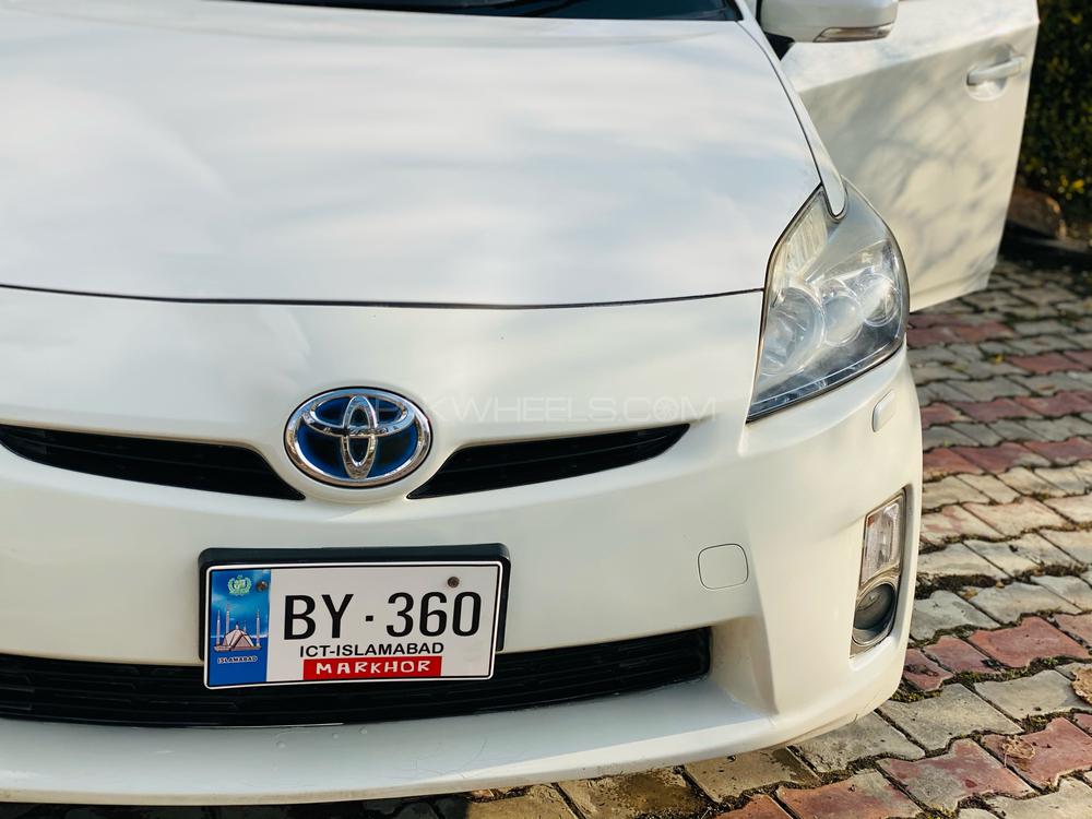 Toyota Prius 2011 for Sale in Gujranwala Toyota Prius 2011 for Sale in Gujranwala Image-9