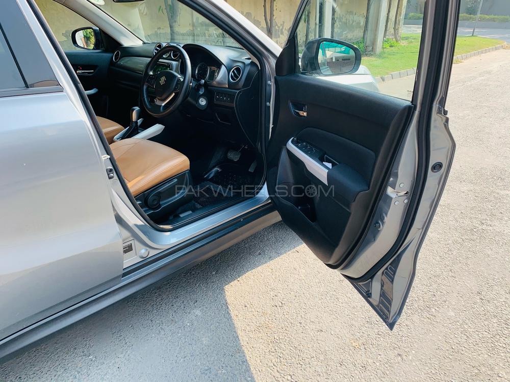 Suzuki Vitara 2017 for Sale in Lahore Suzuki Vitara 2017 for Sale in Lahore Image-14