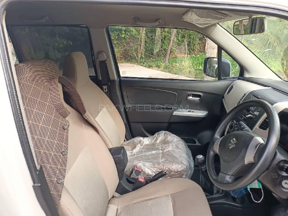 Suzuki Wagon R 2017 for Sale in Peshawar Suzuki Wagon R 2017 for Sale in Peshawar Image-6